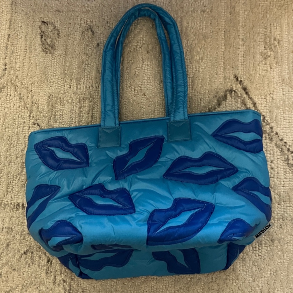 Wild fox brand new Blue Lip-Patterned Tote Bag